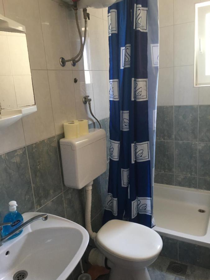 Apartmani Domenika Жуляна Екстер'єр фото