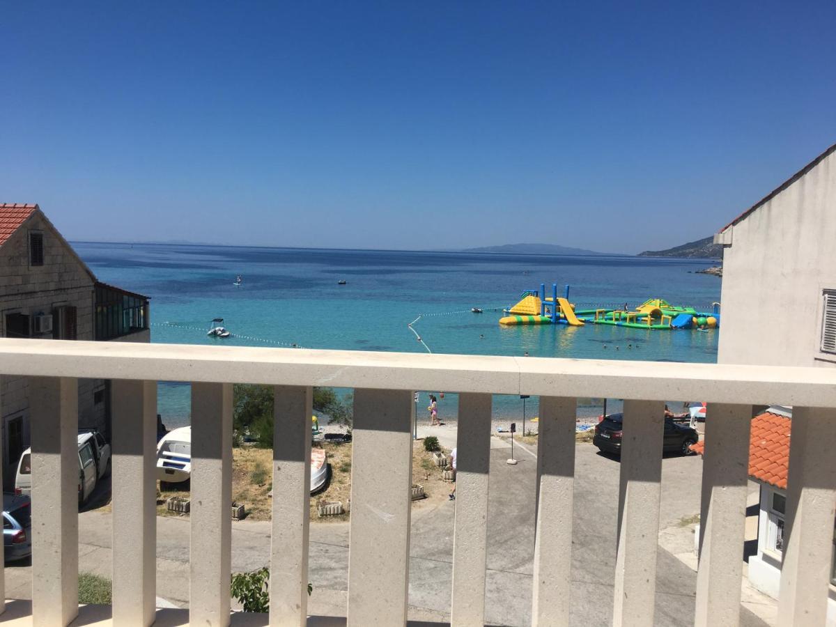 Apartmani Domenika Жуляна Екстер'єр фото